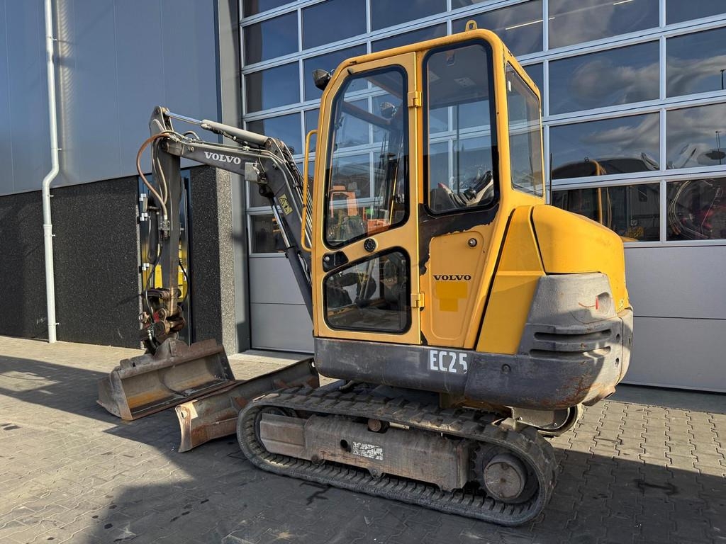 2006 Volvo EC25, 3 709 mth, dovoz Skladom v EÚ — foto 3 z 16