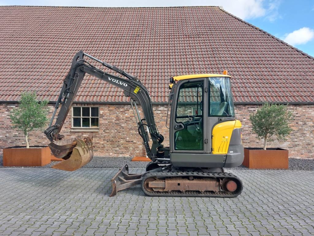 2013 Volvo EC35C, 6 900 mth, dovoz Skladom v EÚ — foto 1 | AMECAR 2013 Volvo EC35C, 6 900 mth, dovoz Skladom v EÚ — foto 1