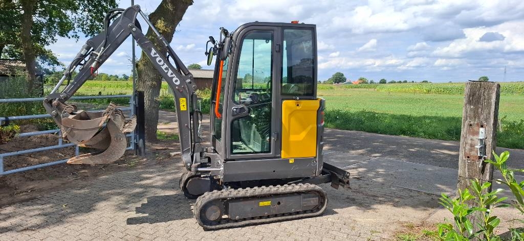 2022 Volvo EC 18 E, 927 mth, dovoz Skladom v EÚ — foto 2 z 9