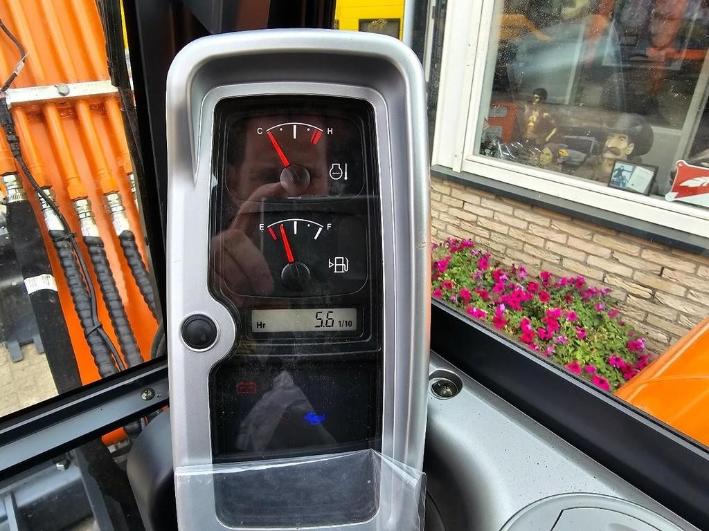 2025 Develon DX60E-10N, 13 mth, dovoz Skladom v EÚ — foto 15 z 16