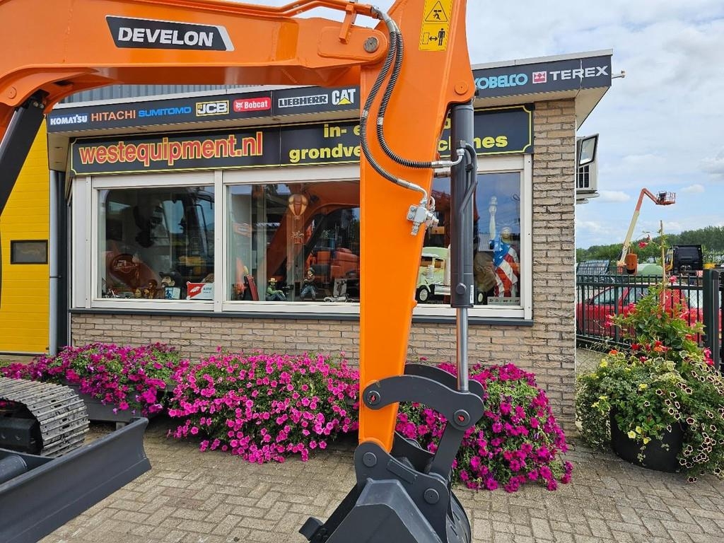 2025 Develon DX60E-10N, 13 mth, dovoz Skladom v EÚ — foto 8 z 16