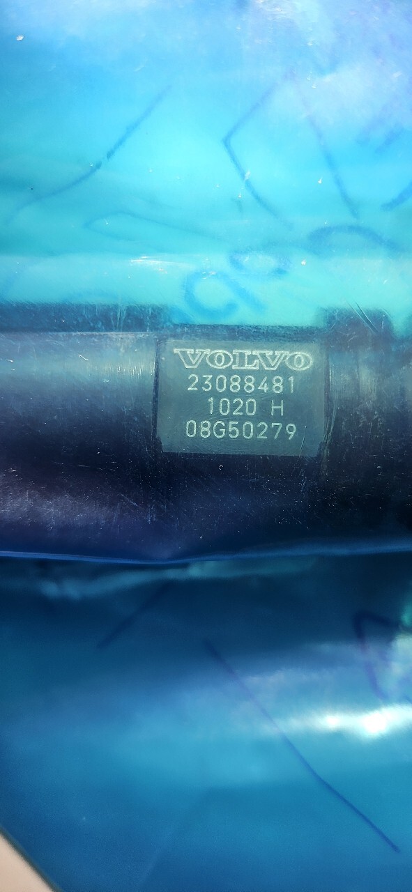 Vstřikovač comonrail bosch 3801857 a 23088481, Skladom v EÚ — foto 1