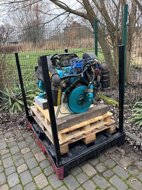 Motor OMC V8 5.0 260KM, Skladom v EÚ — foto 1 | AMECAR Motor OMC V8 5.0 260KM, Skladom v EÚ — foto 1