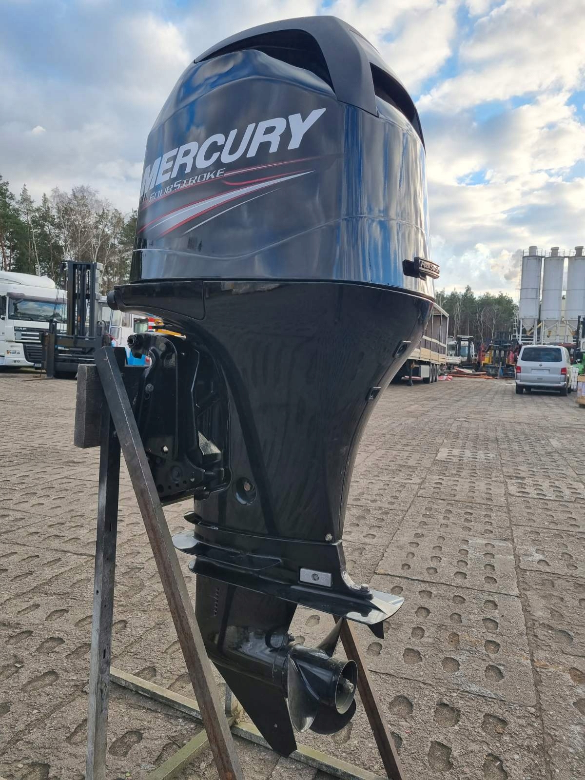 Závěsný motor * Mariner 100 F100pt * Mercury 100 * Sweden, Skladom v EÚ — foto 1