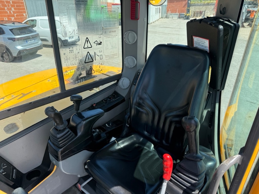 2018 Volvo ECR 88 D, 4 335 mth, dovoz Skladom v EÚ — foto 16 z 16