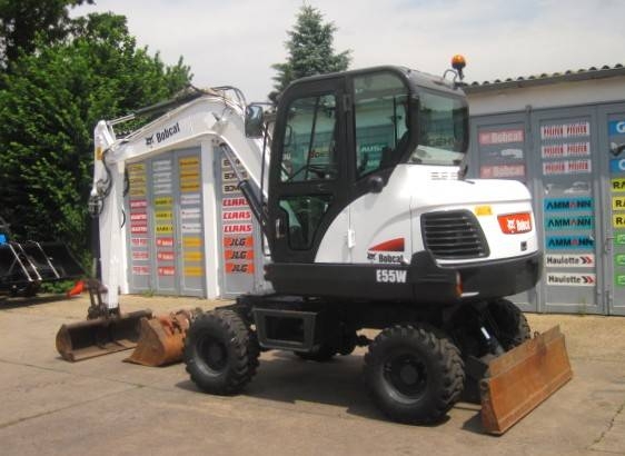2013 Bobcat E 55 W EA * 3x Löffel *, 4 830 mth, dovoz Skladom v EÚ — foto 1 | AMECAR 2013 Bobcat E 55 W EA * 3x Löffel *, 4 830 mth, dovoz Skladom v EÚ — foto 1