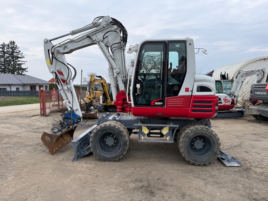 2020 Takeuchi TB 295 W, 4 166 mth, dovoz Skladom v EÚ — foto 1 | AMECAR 2020 Takeuchi TB 295 W, 4 166 mth, dovoz Skladom v EÚ — foto 1