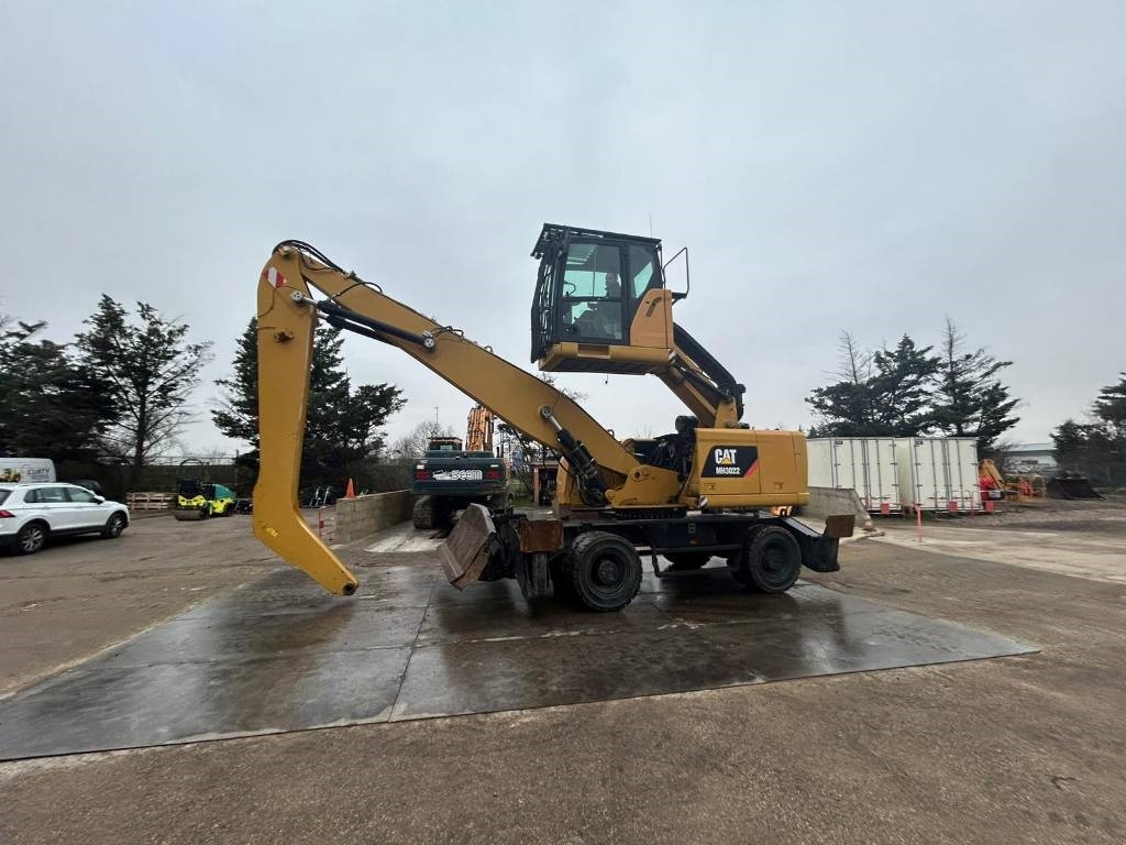 2015 Cat MH3022, 13 300 mth, dovoz Skladom v EÚ — foto 1