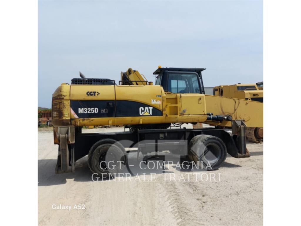 2011 Cat M325DMH, 17 125 mth, dovoz Skladom v EÚ — foto 1