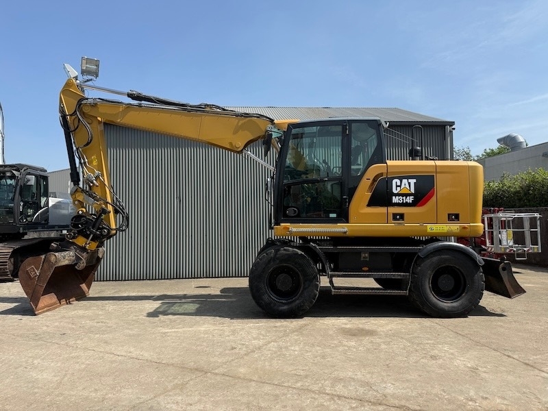 2017 Cat M314F, 9 667 mth, dovoz Skladom v EÚ — foto 1 2017 Cat M314F, 9 667 mth, dovoz Skladom v EÚ — foto 1