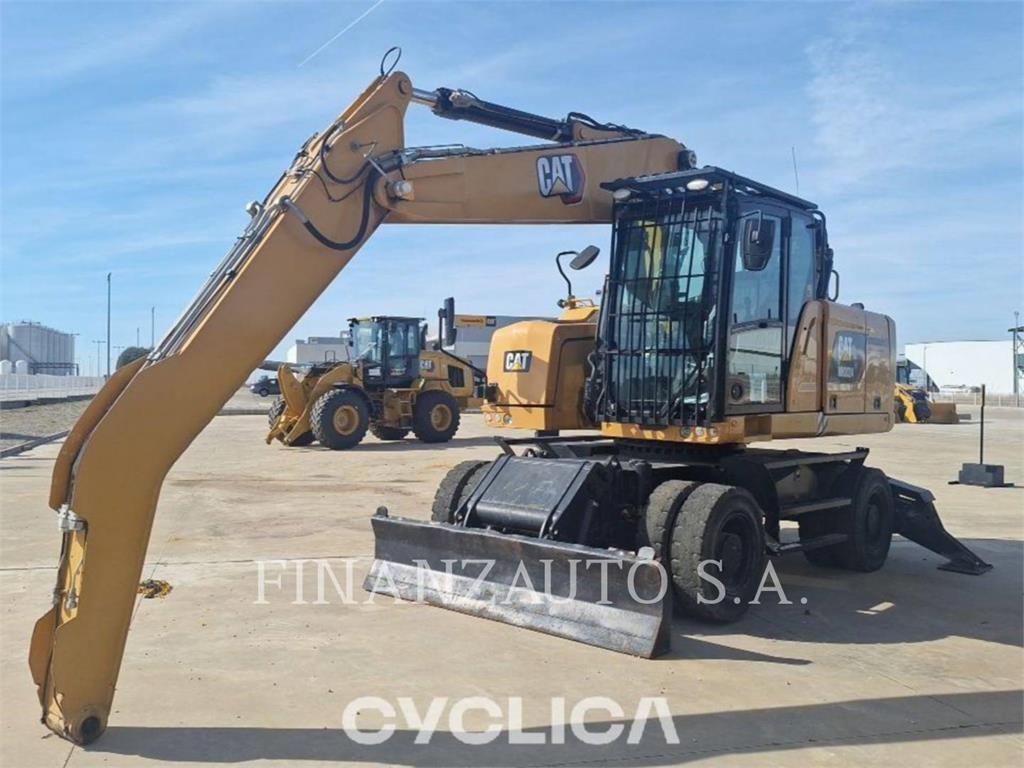 2019 Cat MH3024, 8 217 mth, dovoz Skladom v EÚ — foto 1