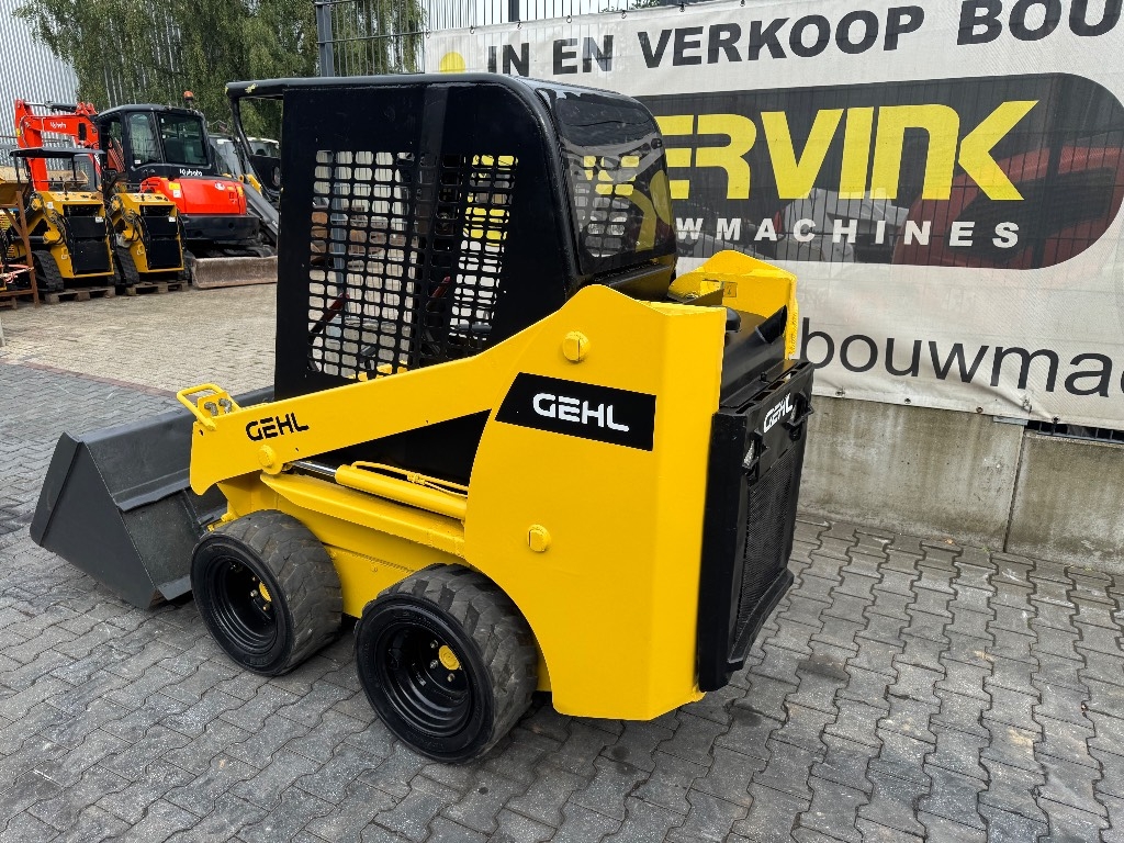 2004 Gehl SL 1640, 2 246 mth, dovoz Skladom v EÚ — foto 1 | AMECAR 2004 Gehl SL 1640, 2 246 mth, dovoz Skladom v EÚ — foto 1