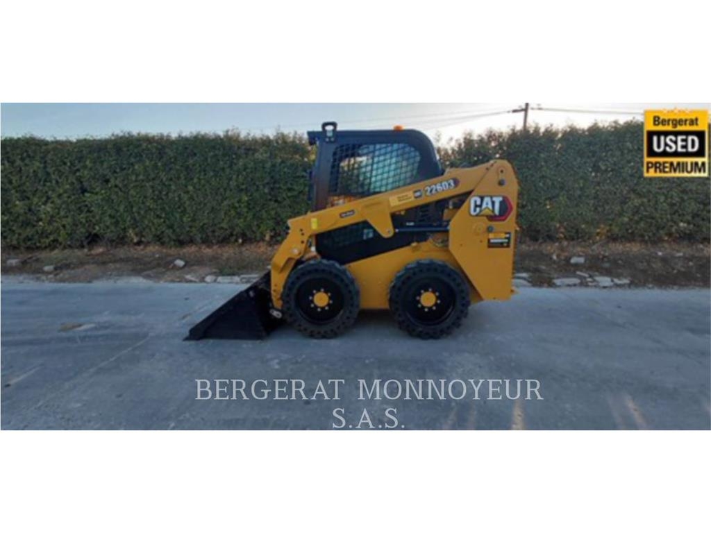 2025 Cat 226D3, 33 mth, dovoz Skladom v EÚ — foto 1 | AMECAR 2025 Cat 226D3, 33 mth, dovoz Skladom v EÚ — foto 1