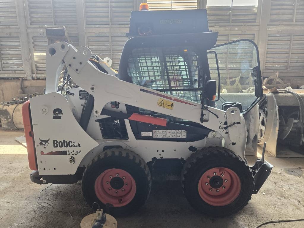 2016 Bobcat S 590, 2 200 mth, dovoz Skladom v EÚ — foto 1 | AMECAR 2016 Bobcat S 590, 2 200 mth, dovoz Skladom v EÚ — foto 1