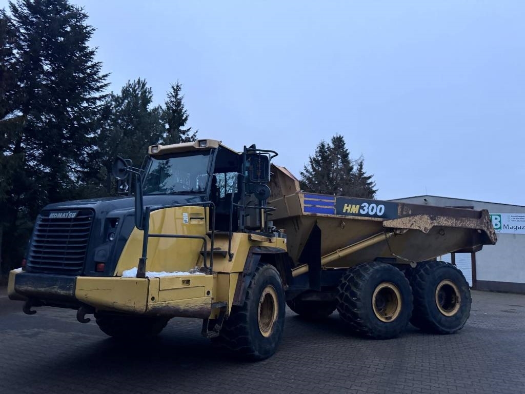 2012 Komatsu HM 300-3, dovoz Skladom v EÚ — foto 1 | AMECAR 2012 Komatsu HM 300-3, dovoz Skladom v EÚ — foto 1