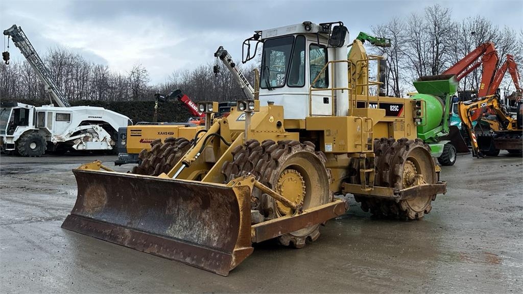 1995 Cat 825C, 8 560 mth, dovoz Skladom v EÚ — foto 1