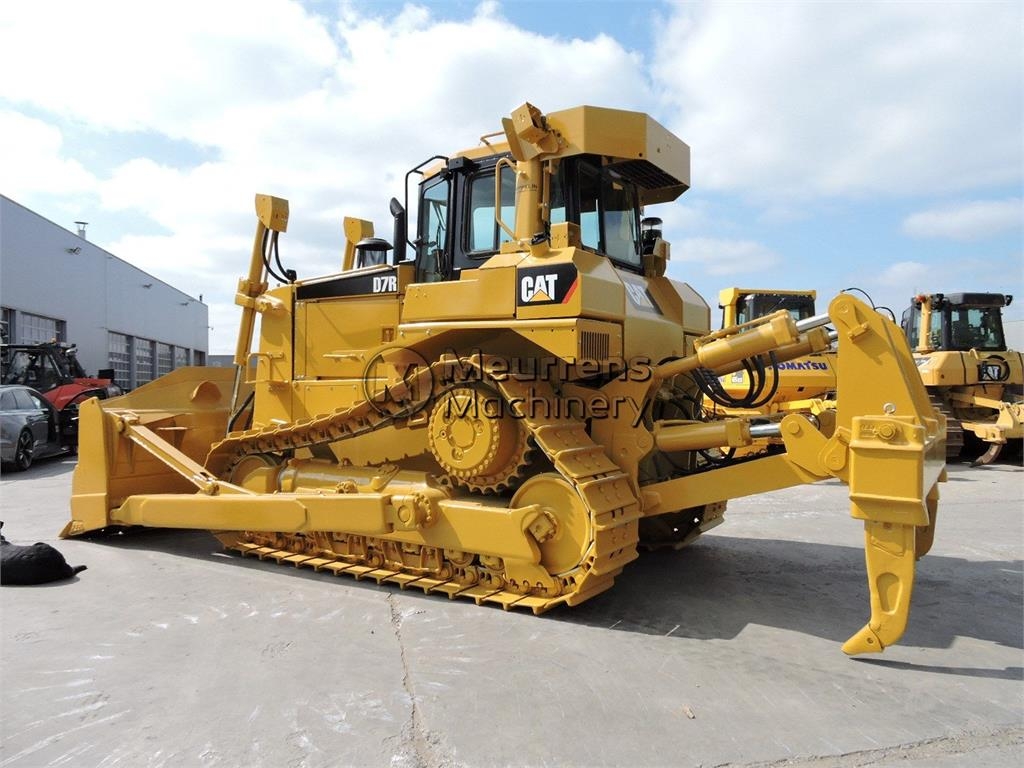2006 Cat D7R, dovoz Skladom v EÚ — foto 1 2006 Cat D7R, dovoz Skladom v EÚ — foto 1