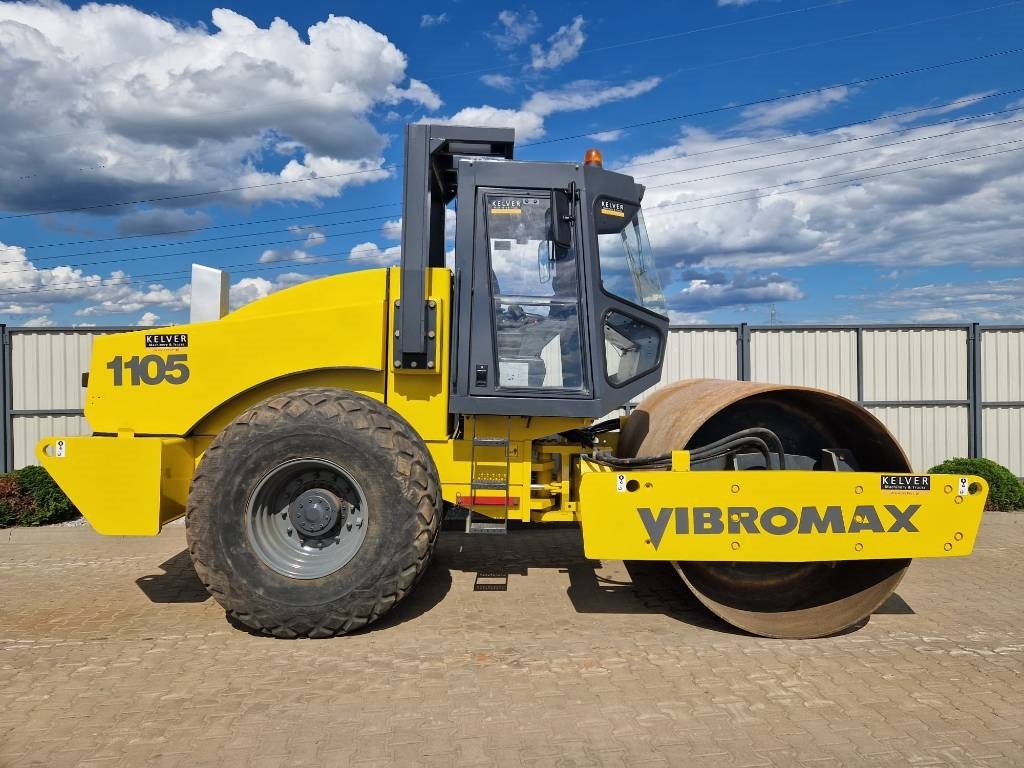 2000 Vibromax W 1105 D * 2000r. * soil roller *, 4 508 mth, dovoz Skladom v EÚ — foto 1