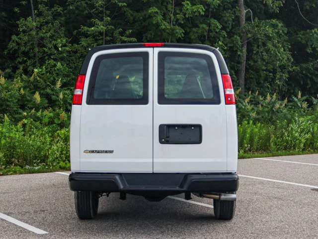 2025 Chevrolet Express - Power/Driver Convenience Pkg, biela, 90 km, dovoz Kanada — foto 10 z 20