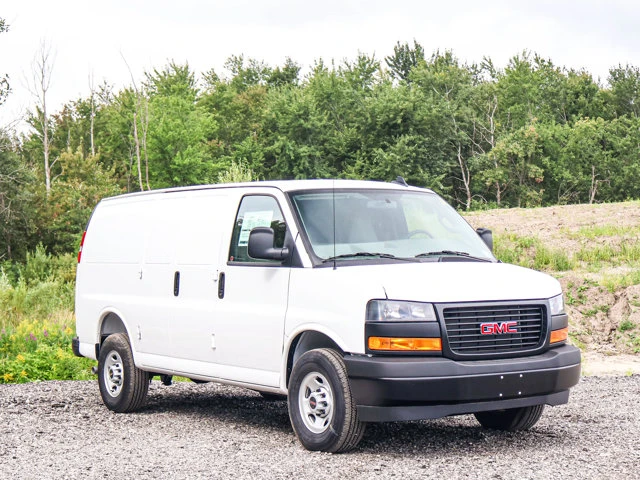 2025 GMC Savana Cargo Van - Driver/Power Convenience Pkg, biela, 90 km, dovoz Kanada — foto 7 z 20