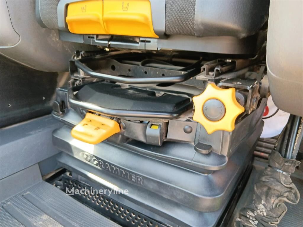2023 JCB 245XR, 2 700 mth, dovoz Skladom v EÚ — foto 8 z 14