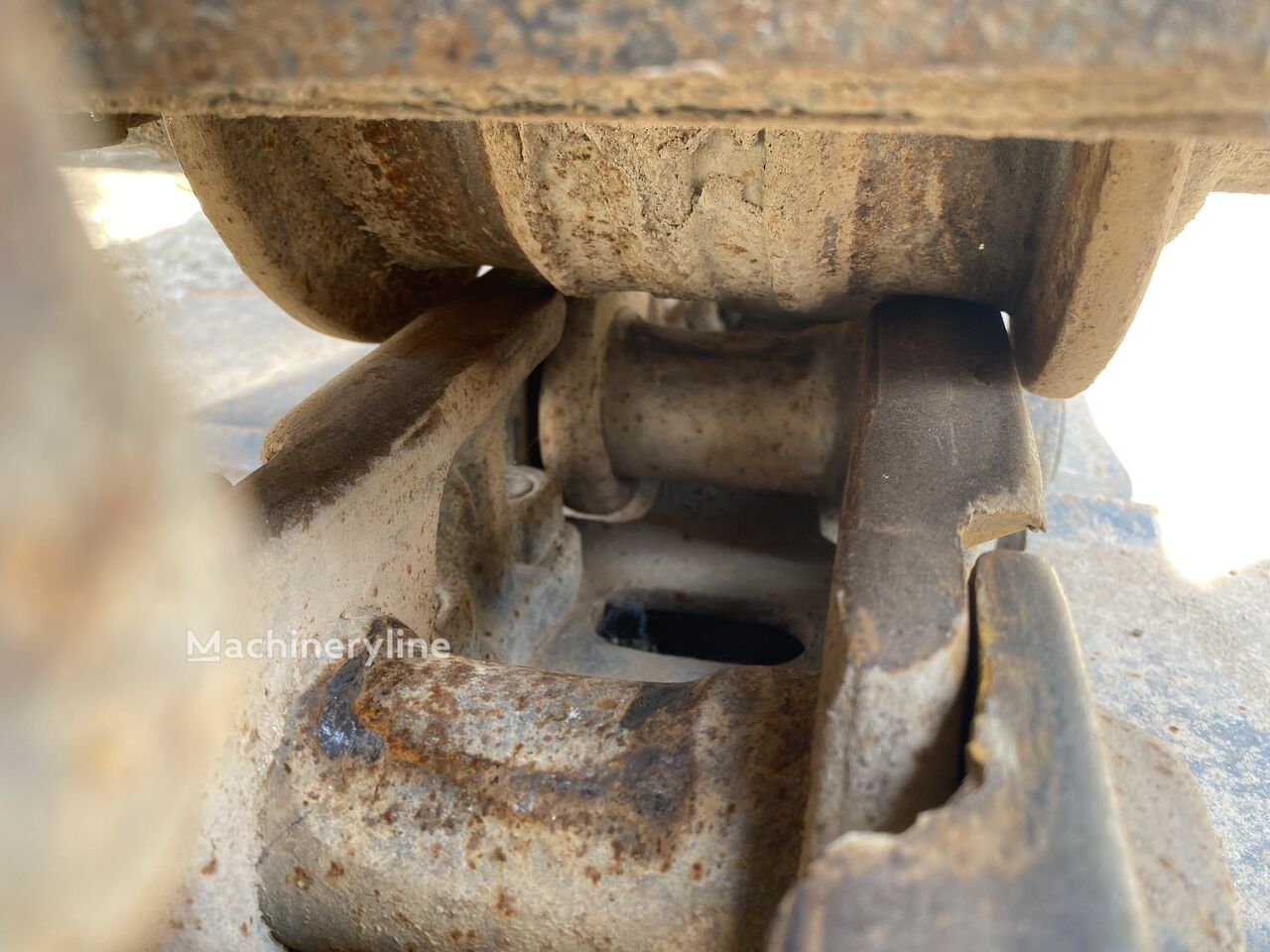 2018 JCB JS, 3 612 mth, dovoz Skladom v EÚ — foto 4 z 16