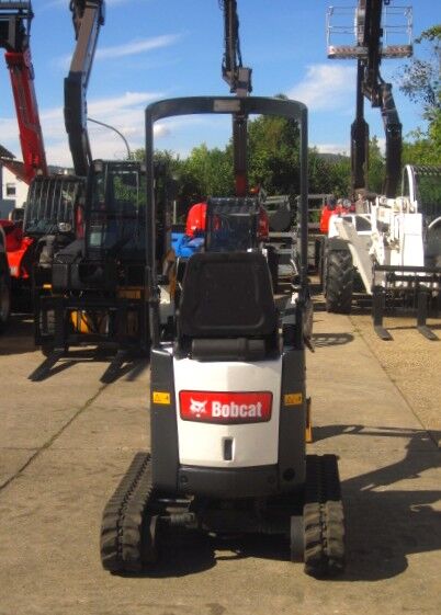 2017 Bobcat, 2 339 mth, dovoz Skladom v EÚ — foto 4 z 12