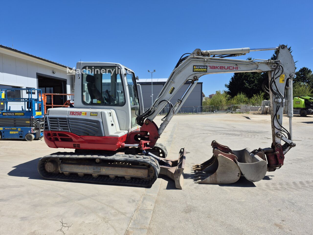 2015 Takeuchi TB250, 5 985 mth, dovoz Skladom v EÚ — foto 2 z 16