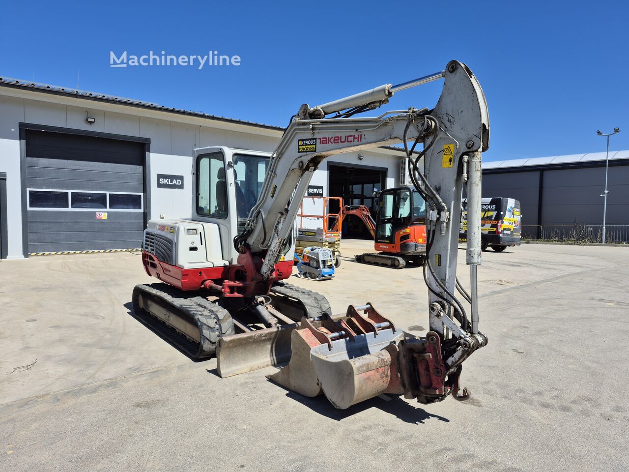 2015 Takeuchi TB250, 5 985 mth, dovoz Skladom v EÚ — foto 3 z 16