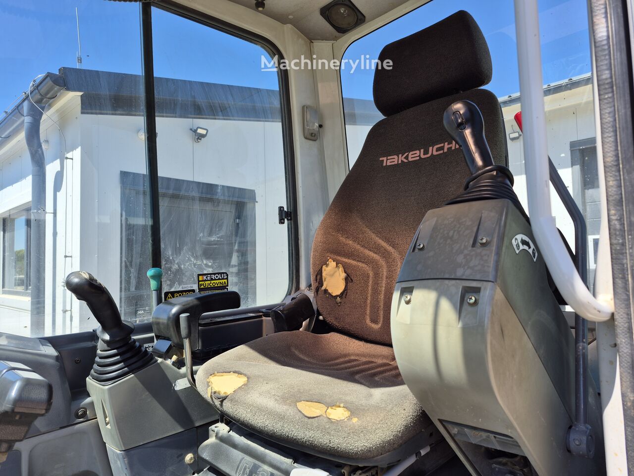 2015 Takeuchi TB250, 5 985 mth, dovoz Skladom v EÚ — foto 9 z 16