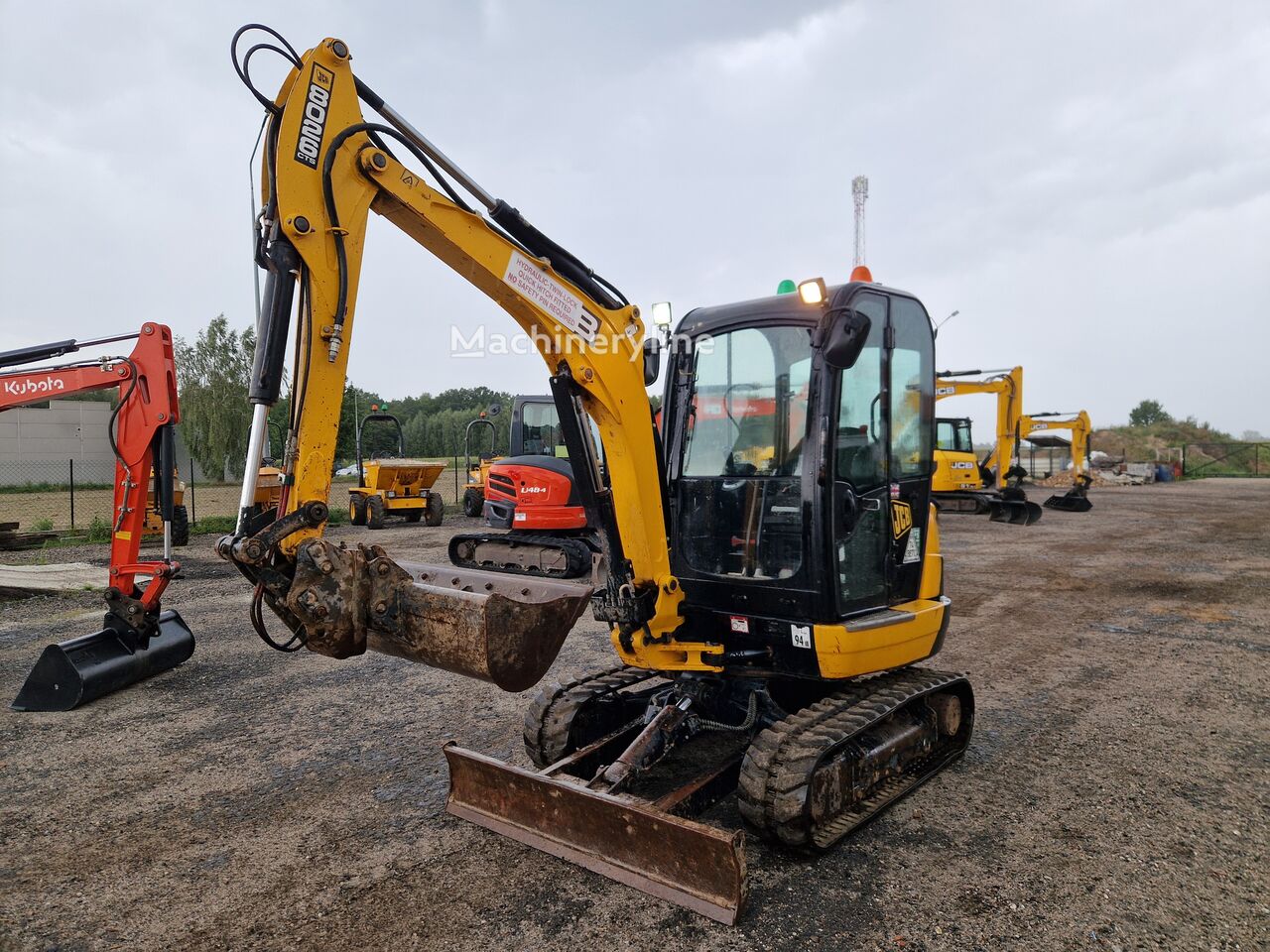 2022 JCB 8026, 1 900 mth, dovoz Skladom v EÚ — foto 2 z 16