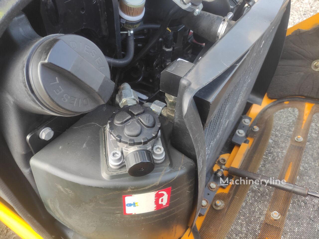 2014 JCB 8018, 3 700 mth, dovoz Skladom v EÚ — foto 9 z 11