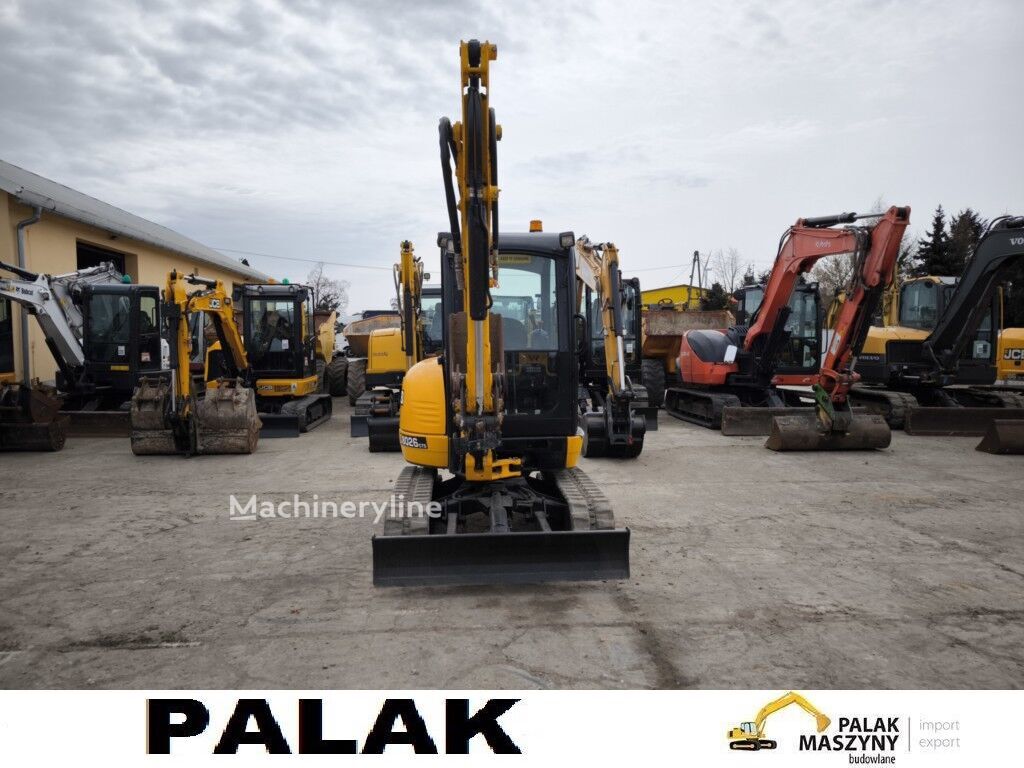 2022 JCB MINI, 1 802 mth, dovoz Skladom v EÚ — foto 7 z 16