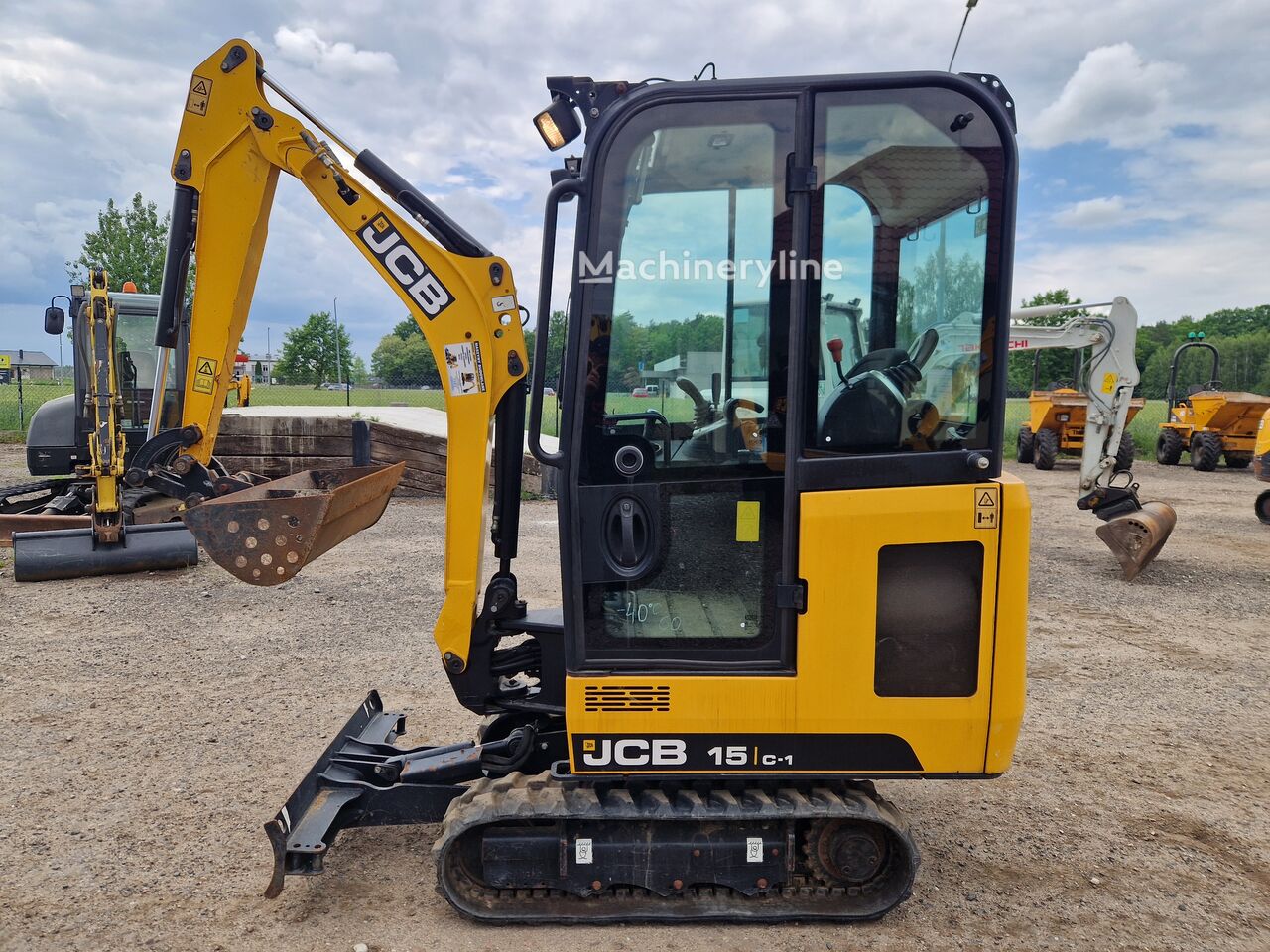 2019 JCB 15, 240 mth, dovoz Skladom v EÚ — foto 1 z 14 2019 JCB 15, 240 mth, dovoz Skladom v EÚ — foto 1 z 14
