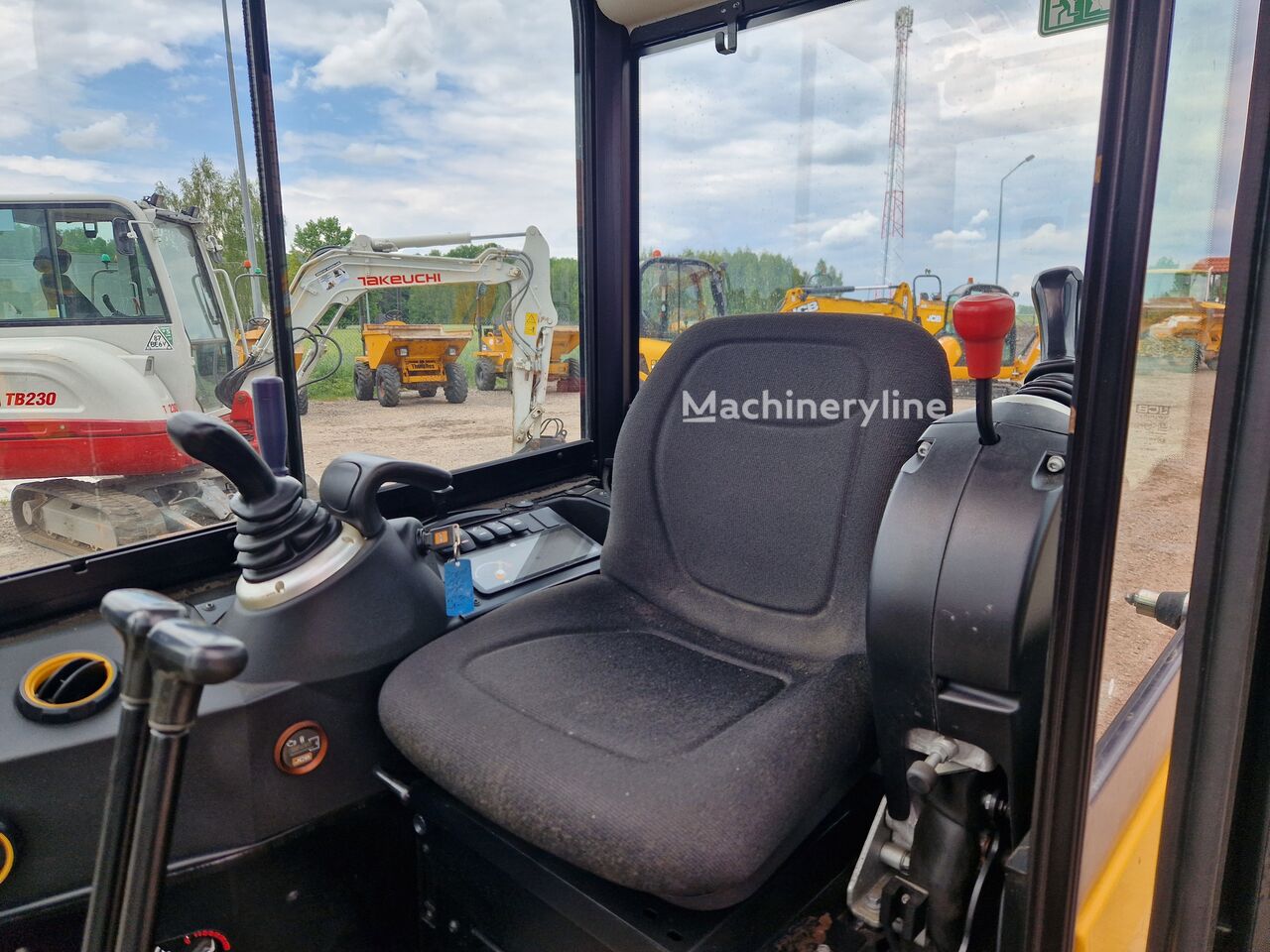 2019 JCB 15, 240 mth, dovoz Skladom v EÚ — foto 9 z 14