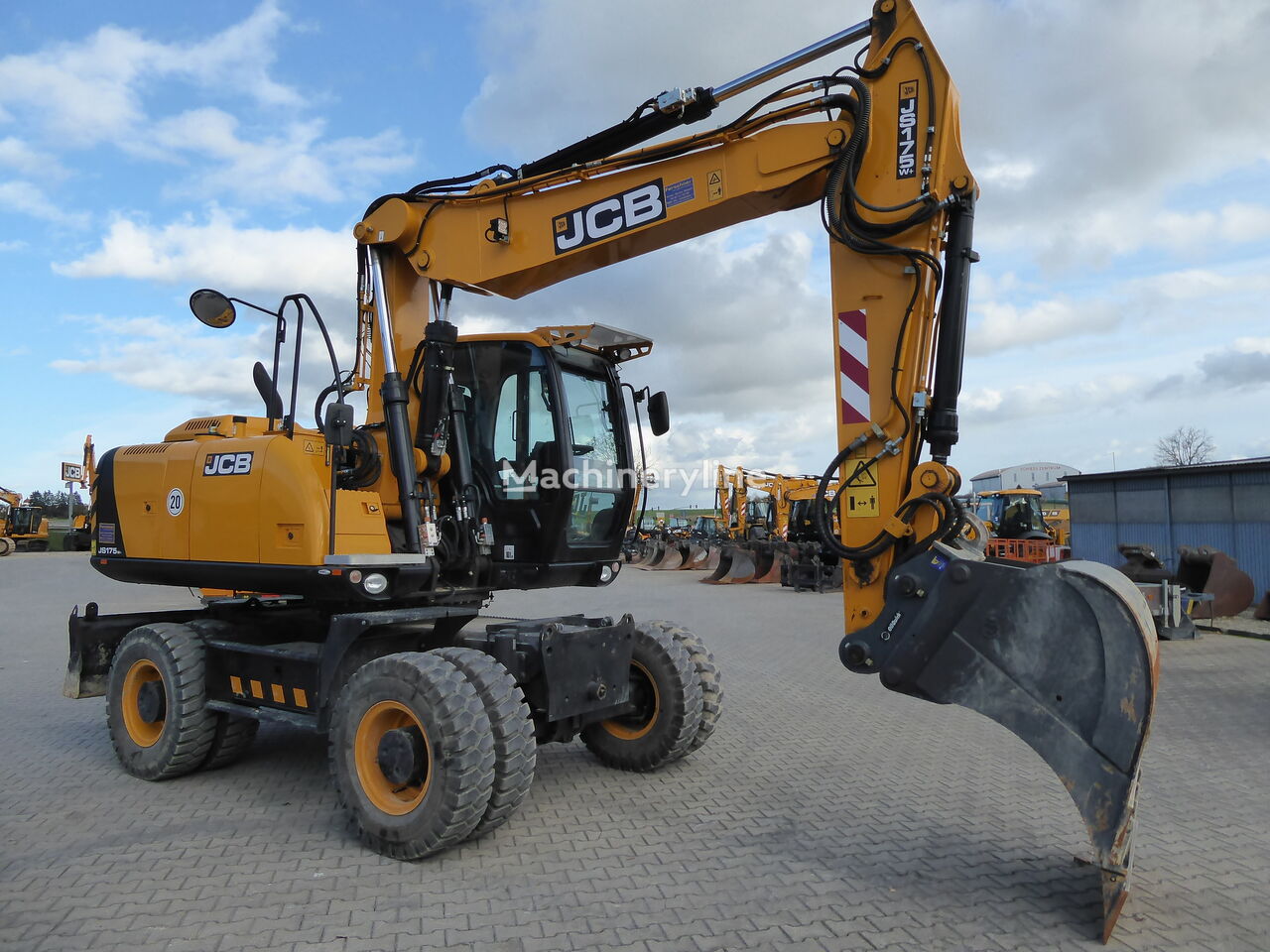 2020 JCB JS175W, 1 690 mth, dovoz Skladom v EÚ — foto 2 z 14