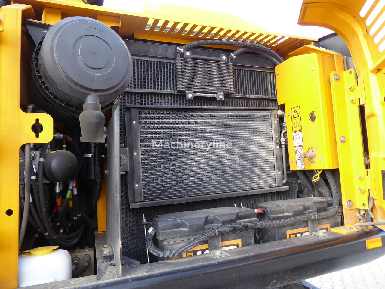 2020 JCB JS175W, 1 690 mth, dovoz Skladom v EÚ — foto 7 z 14