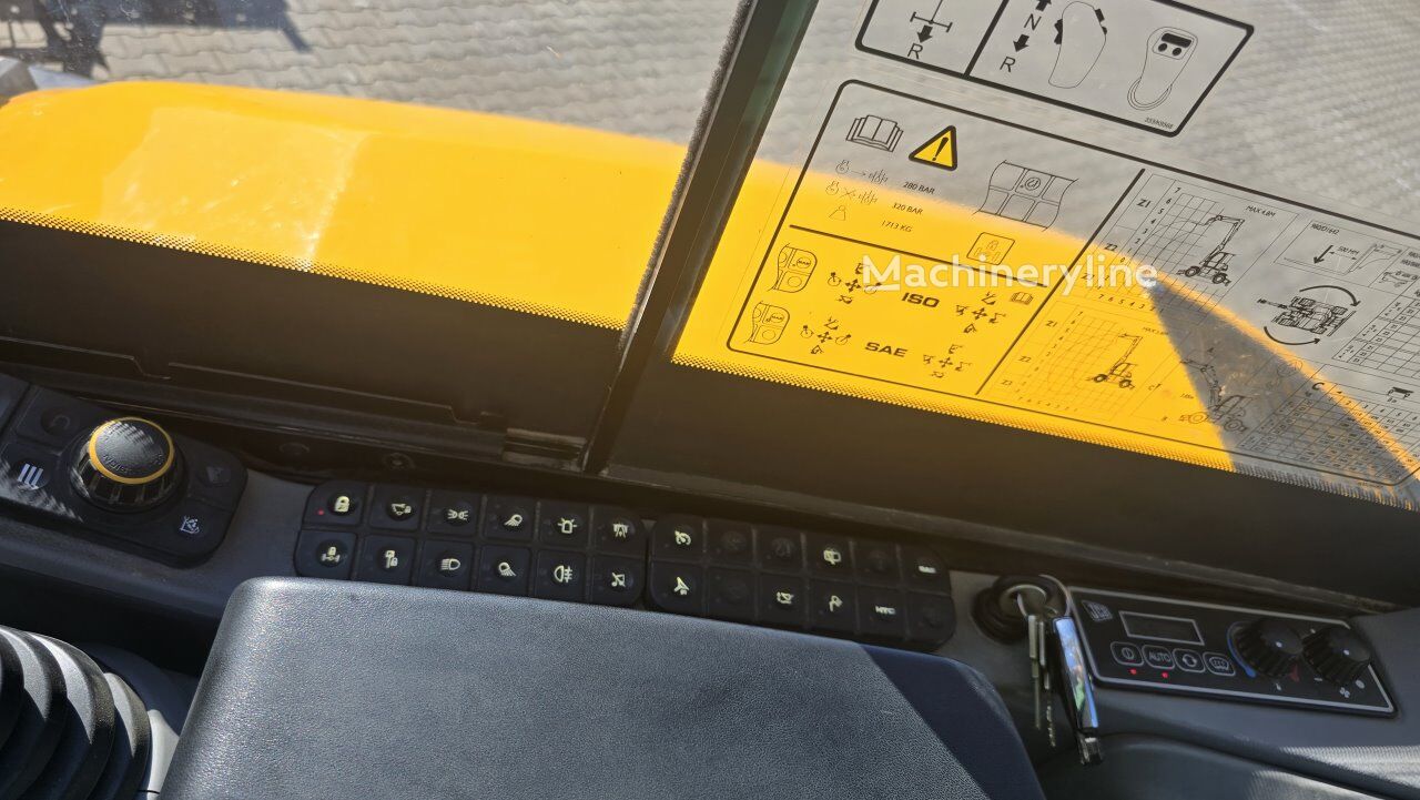 2018 JCB JS, 2 870 mth, dovoz Skladom v EÚ — foto 10 z 16