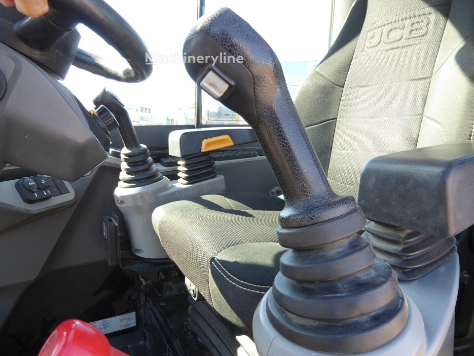 2018 JCB JS, 2 870 mth, dovoz Skladom v EÚ — foto 15 z 16