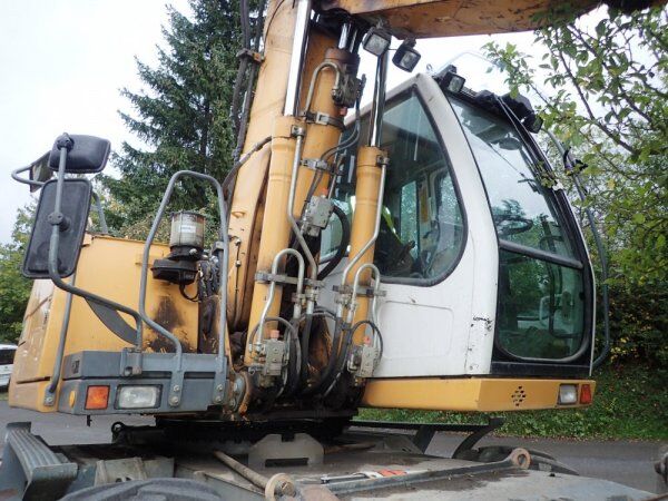 2011 Liebherr, 10 950 mth, dovoz Skladom v EÚ — foto 8 z 16