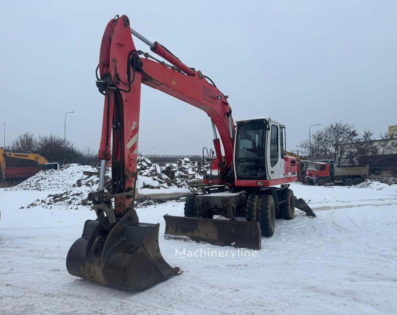 2006 Liebherr 904, 17 075 mth, dovoz Skladom v EÚ — foto 1 | AMECAR 2006 Liebherr 904, 17 075 mth, dovoz Skladom v EÚ — foto 1