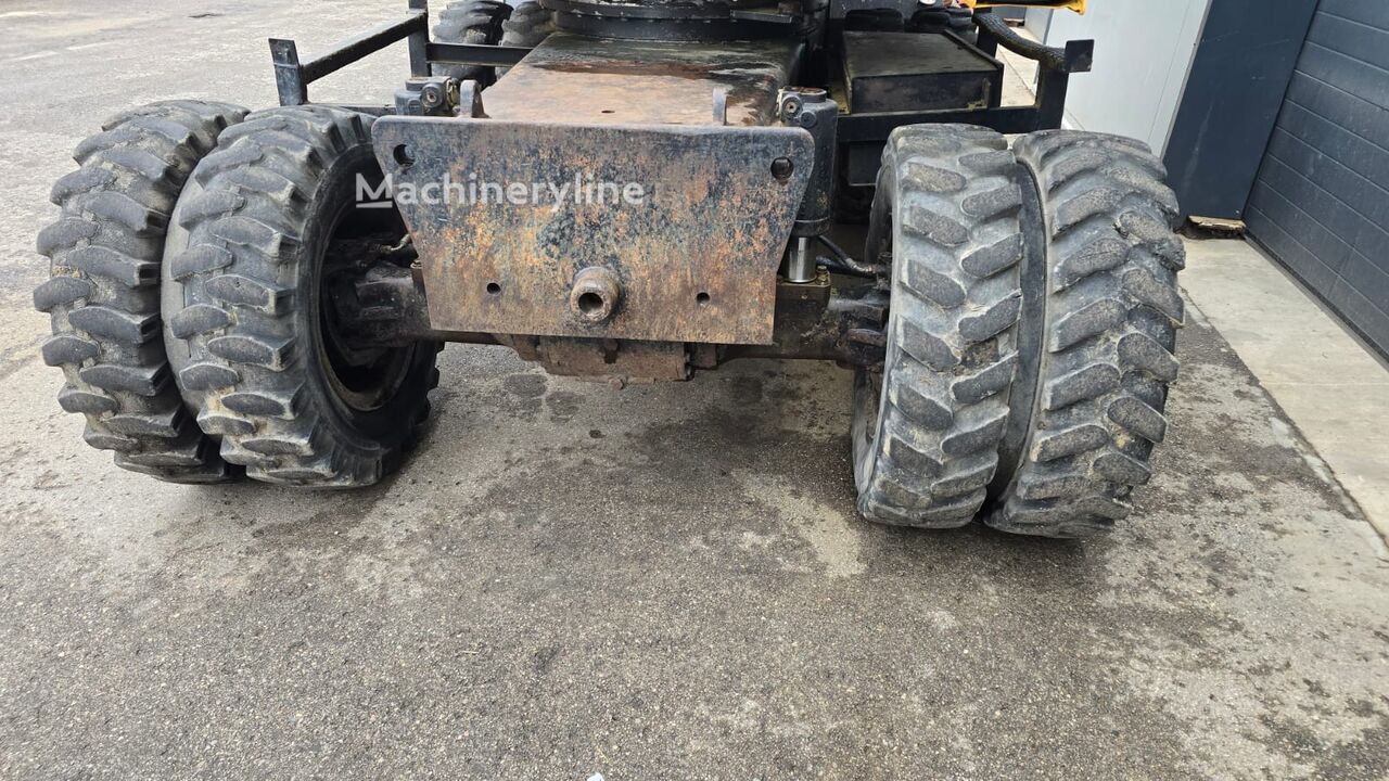 2002 JCB JS, 13 500 mth, dovoz Skladom v EÚ — foto 10 z 16