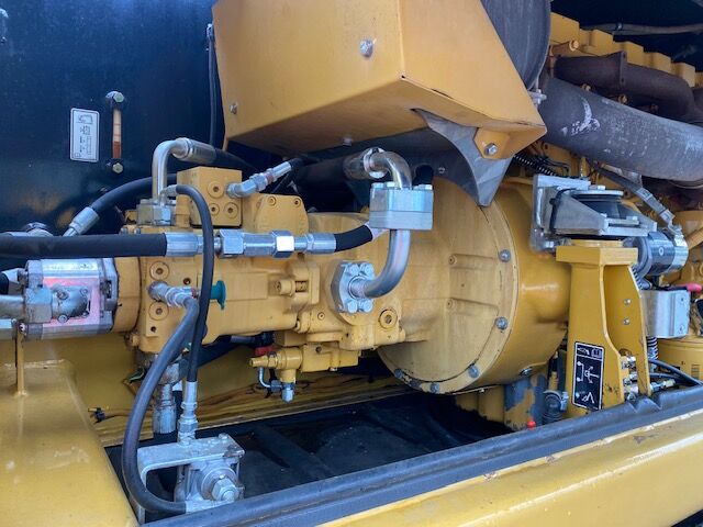 2012 Caterpillar, 10 552 mth, dovoz Skladom v EÚ — foto 10 z 16