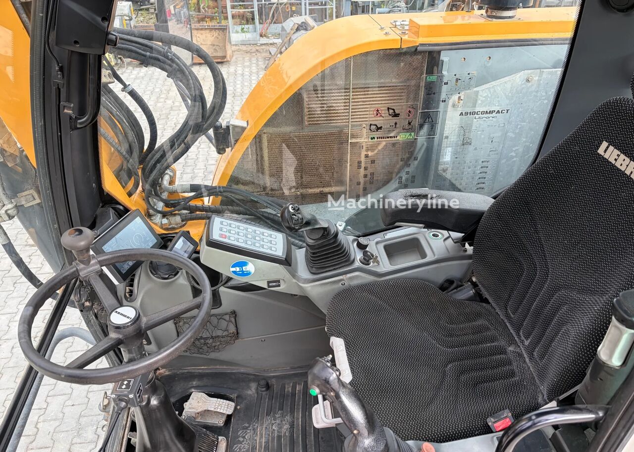 2016 Liebherr A910, 10 720 mth, dovoz Skladom v EÚ — foto 9 z 15