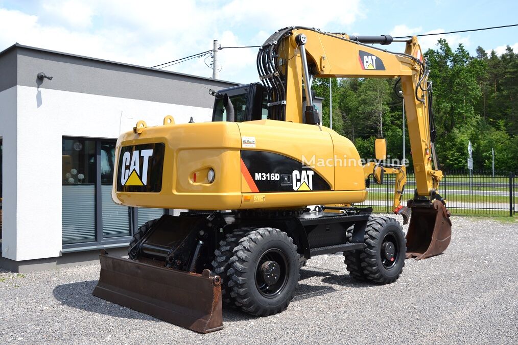 2013 Caterpillar, 12 100 mth, dovoz Skladom v EÚ — foto 10 z 16