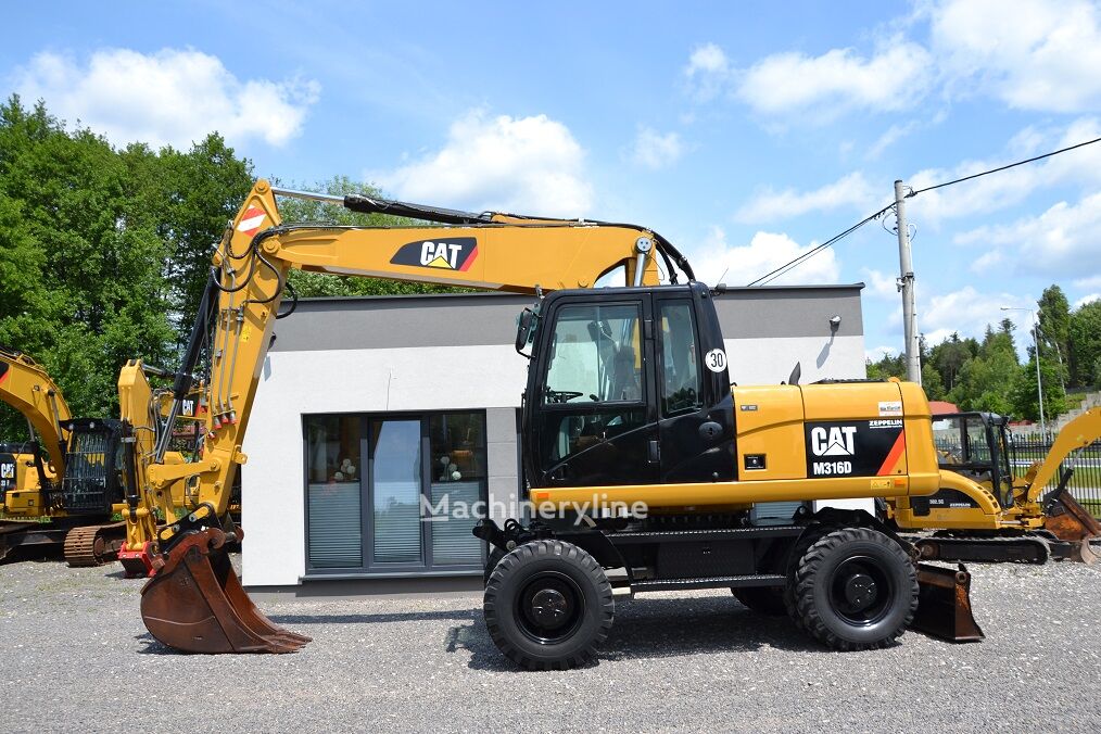 2013 Caterpillar, 12 100 mth, dovoz Skladom v EÚ — foto 4 z 16