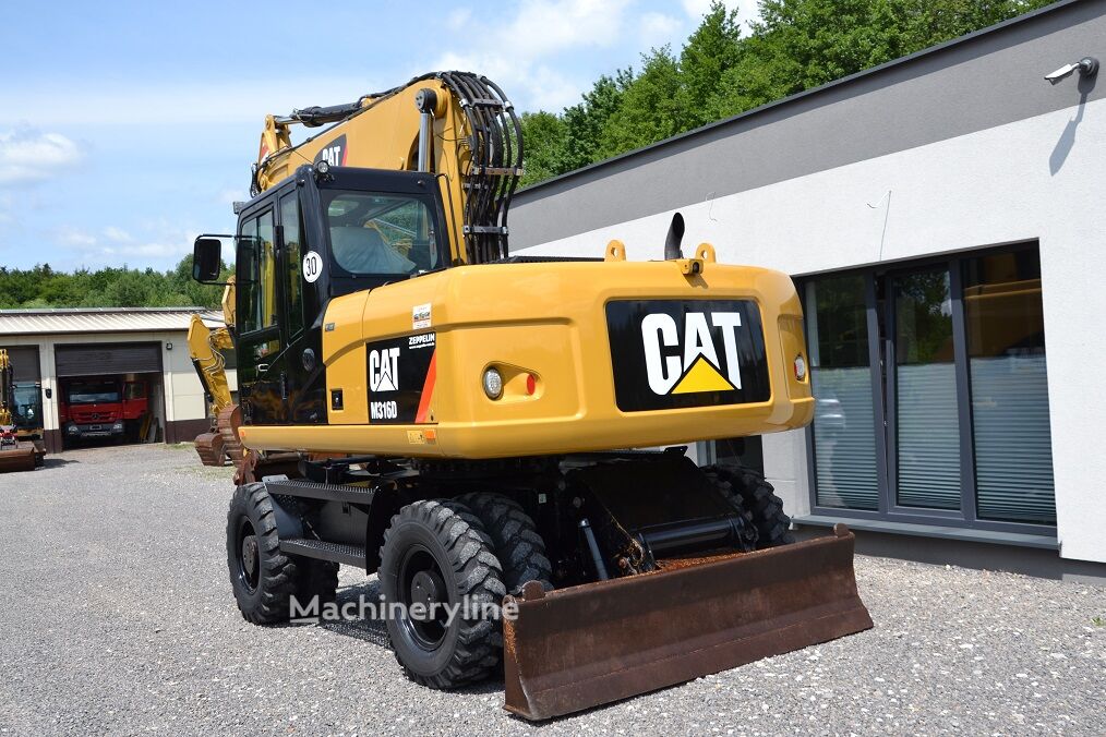 2013 Caterpillar, 12 100 mth, dovoz Skladom v EÚ — foto 7 z 16