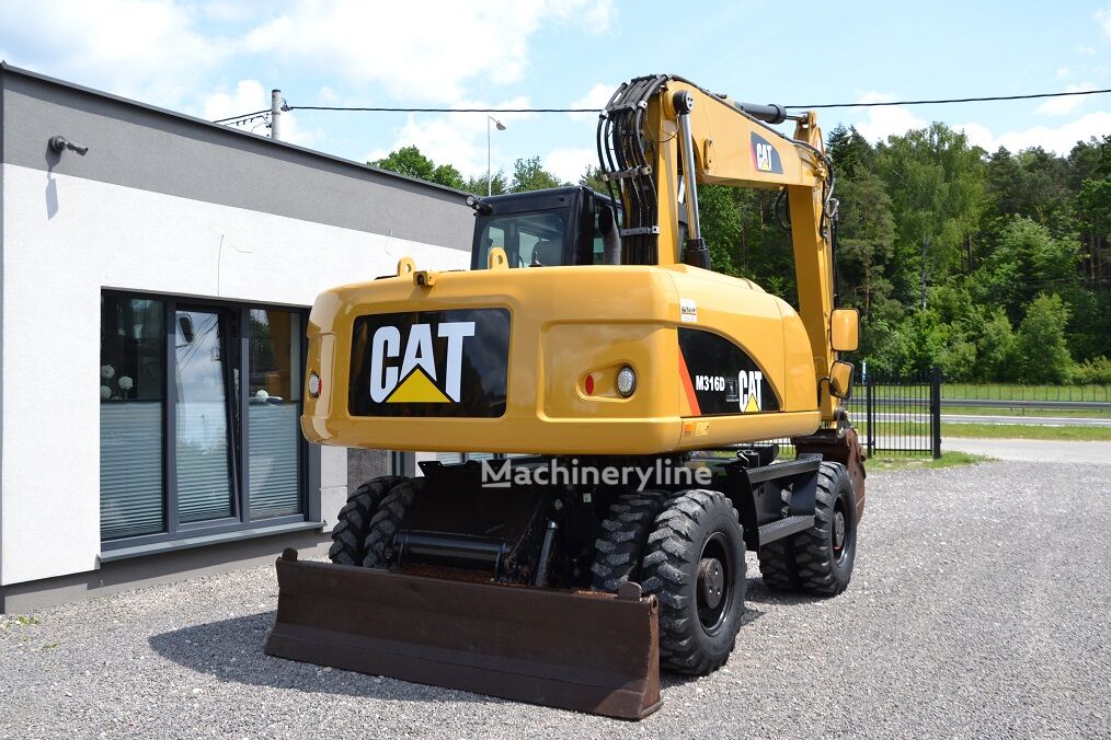 2013 Caterpillar, 12 100 mth, dovoz Skladom v EÚ — foto 9 z 16