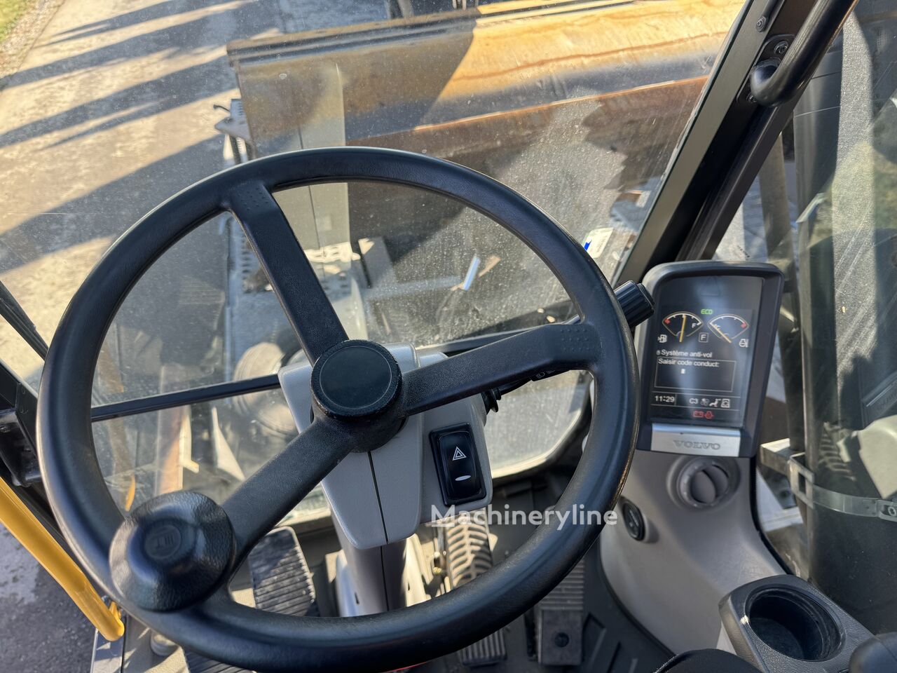 2015 Volvo EW, 10 400 mth, dovoz Skladom v EÚ — foto 13 z 16