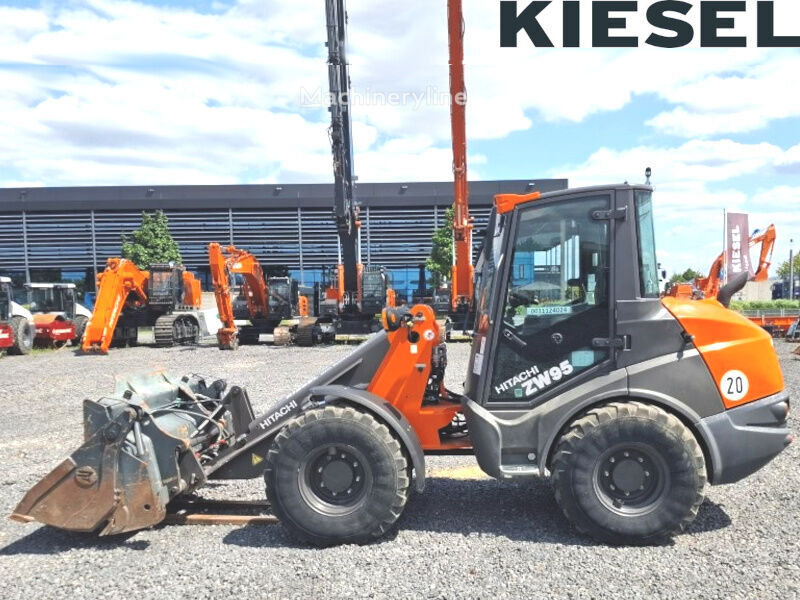 2024 Hitachi ZW95-6, 725 mth, dovoz Skladom v EÚ — foto 1 | AMECAR 2024 Hitachi ZW95-6, 725 mth, dovoz Skladom v EÚ — foto 1